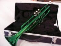 Bb Trompete grün mit Koffer + Mundstück