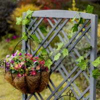 Rankhilfe Rosenbogen mit Pflanzkasten Trennwand