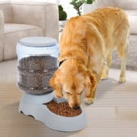 Futterspender Fressnapf 3.8L für Hunde und Katzen