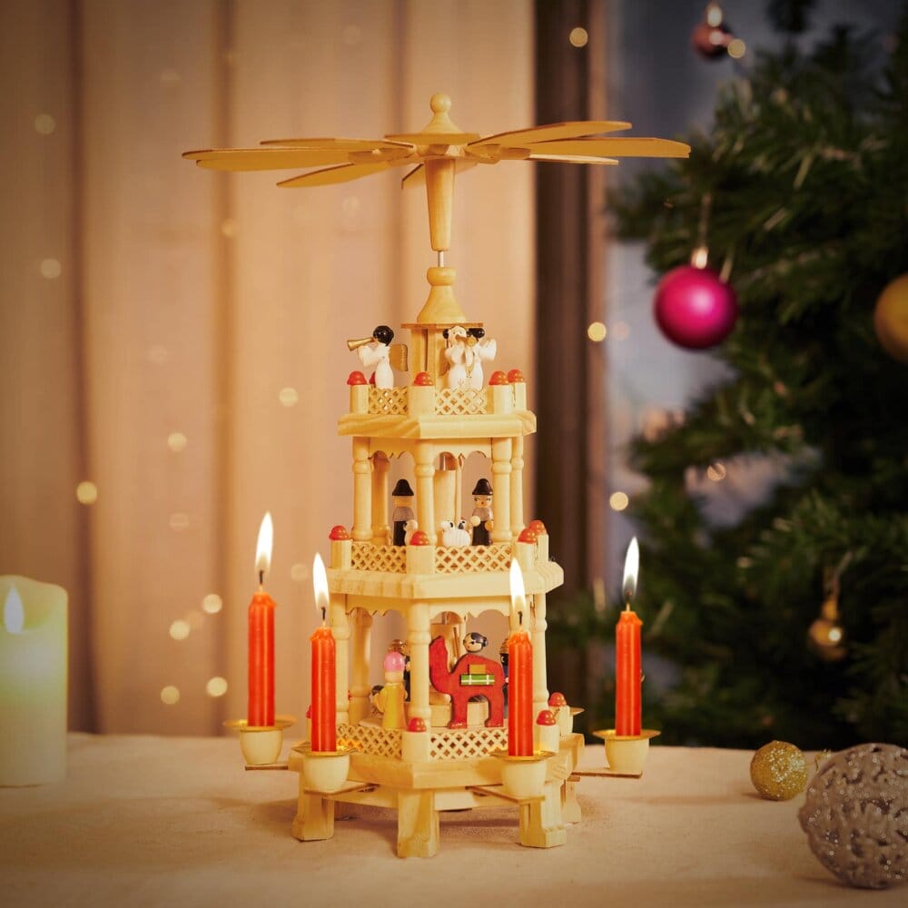 Weihnachtspyramide mit 6 Kerzenhaltern aus Holz